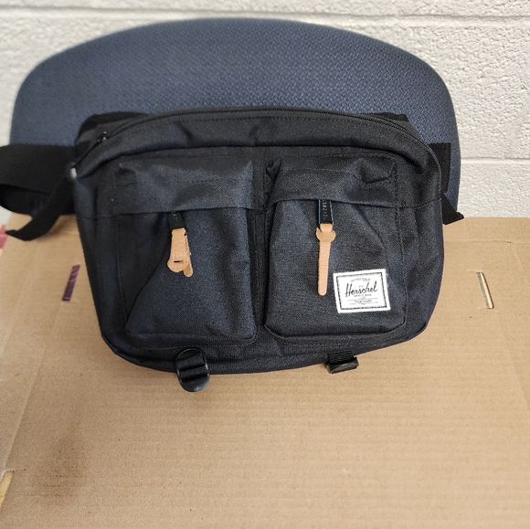 Herschel Supply Company Handbags - Herschel Eighteen Waist Pack NWOT
